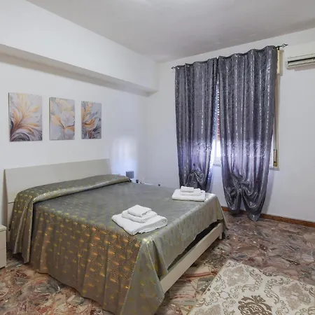 1 Bedroom Stunning In * Reggio Calabria