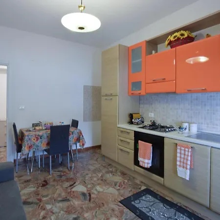 1 Bedroom Stunning In *