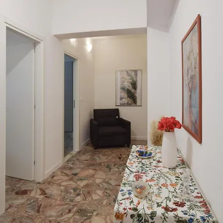 1 Bedroom Stunning In *