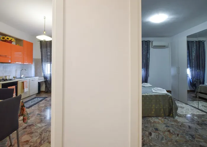 1 Bedroom Stunning In Reggio Calabria