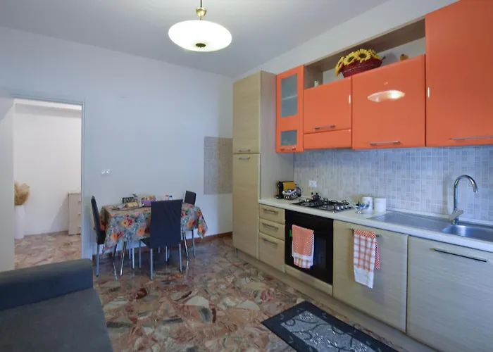 1 Bedroom Stunning In *